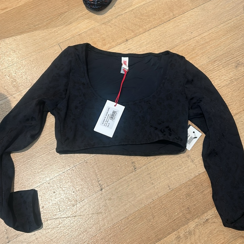 Solid and striped crop spandex leopard print top … - image 3